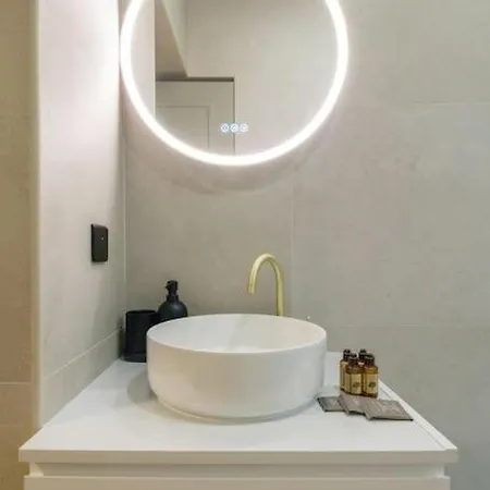 81g. New Renovated Invalides Effeiltower Paris